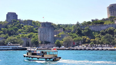 جولة مشاهدة إسطنبول، قصر دولماباهجي ورحلة على مضيق البوسفور